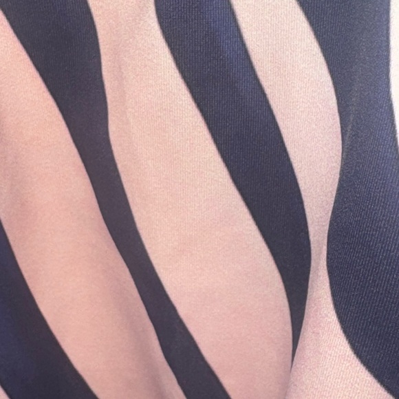 NWT VICTORIA'S SECRET PINK SMALL TROPICAL FLORAL PALM KEYHOLE ONE PIECE SWIMSUIT - Picture 8 of 11